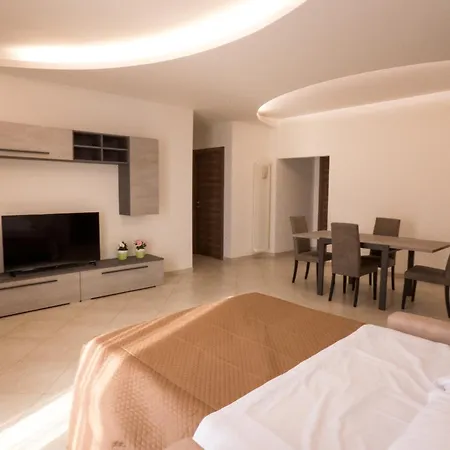 Le Luci Al Primo Piano Interno 1 Apartment *