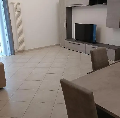 Le Luci Al Primo Piano Interno 1 דירה *