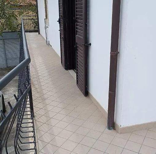 Le Luci Al Primo Piano Interno 1 Vasto