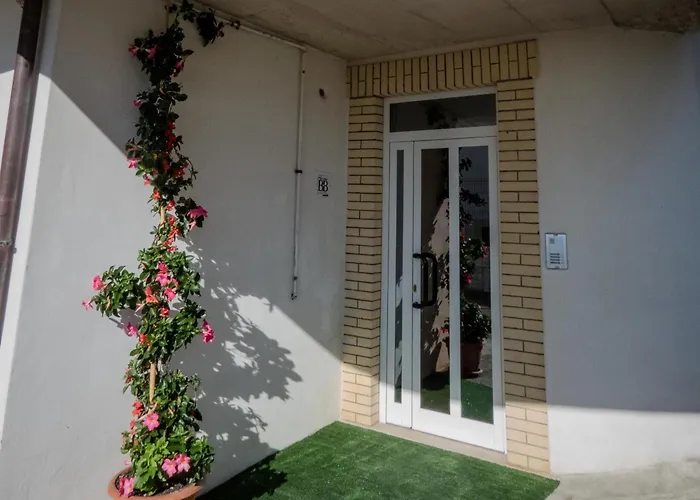 Le Luci Al Primo Piano Interno 1 *